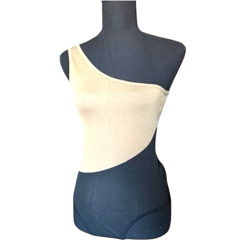 🔵 5 for $25 AURA NWT one piece black/brown one shoulder bodysuit